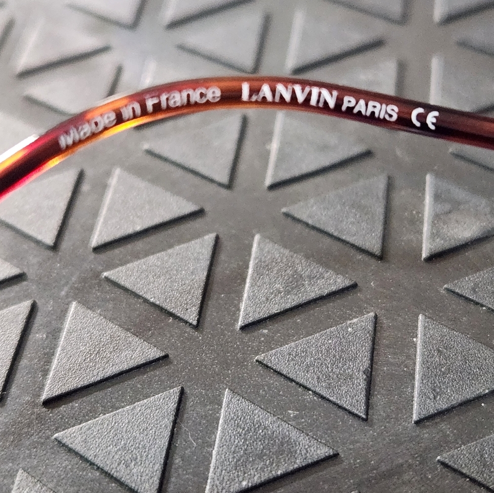 LANVIN EYEGLASSES WONMENS. - Picture 10 of 15
